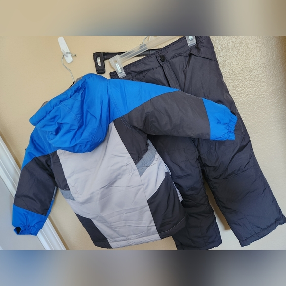 London Fog Boy's Snow Pants and Jacket Set, Size 4 - Picture 8 of 12